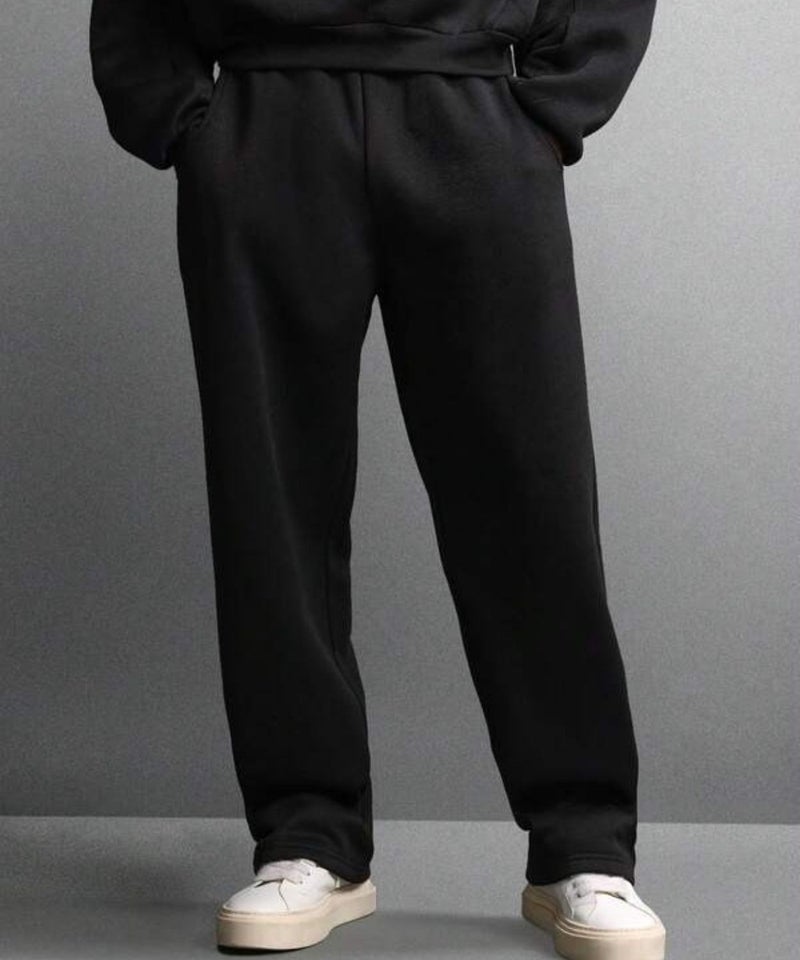 فلاينوف بنطال رياضي رجالي أسود سادة عالي الكثافة محبوك بقصة مريحة مع رباط - Image 1